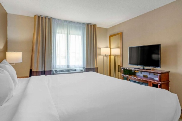 Comfort Inn Sault Sainte Marie image 21