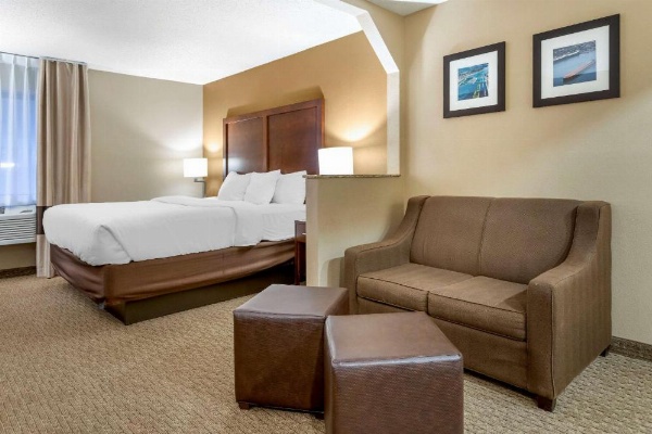 Comfort Inn Sault Sainte Marie image 24